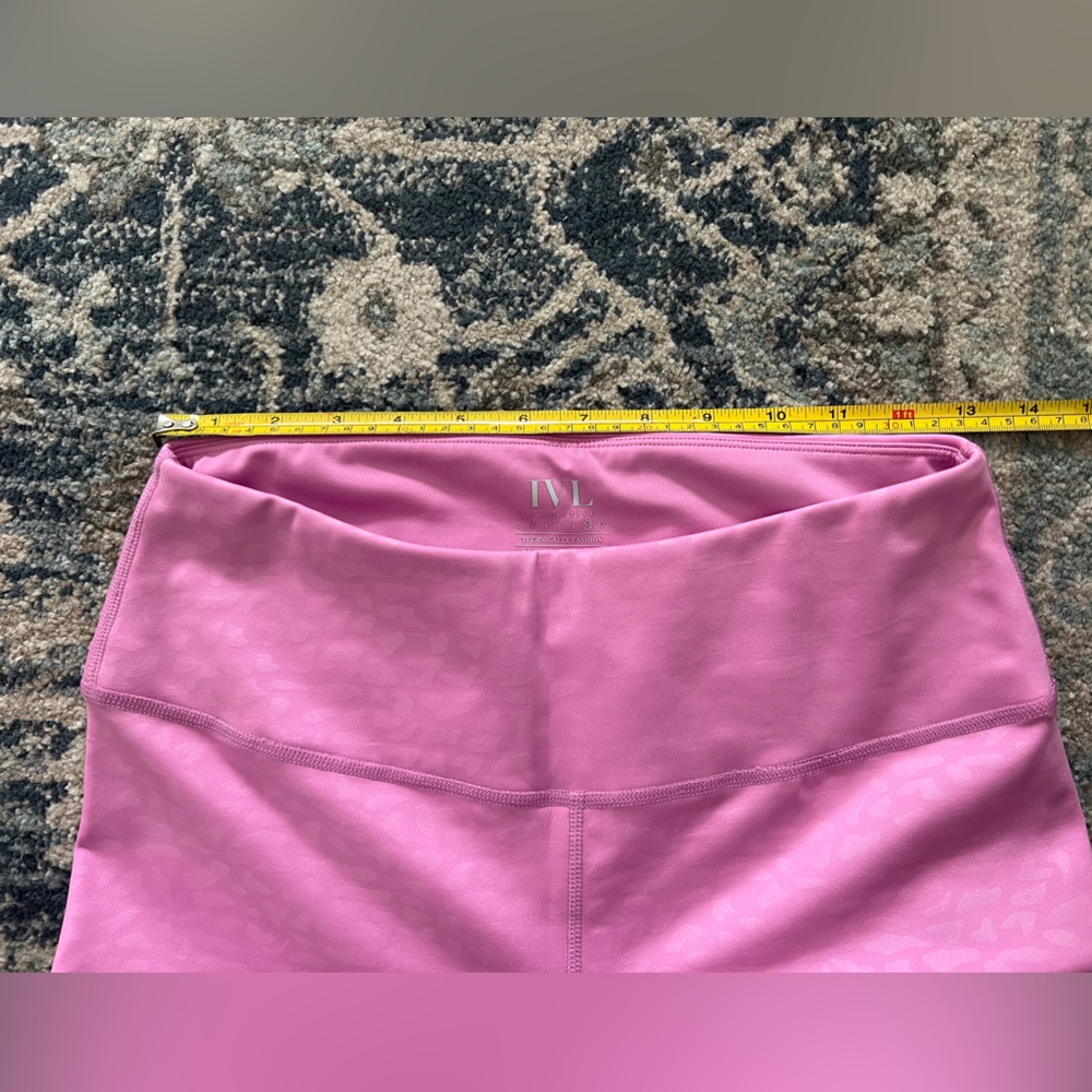 🔥IVL Collective Chichi High Waist Leggings
Size:10 Color: Cyclamen (Pink) - Picture 10 of 16